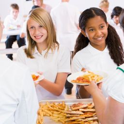 Discussing CO2, UK Farming Union, Carbon Tracking App, and Nutrition in US Schools